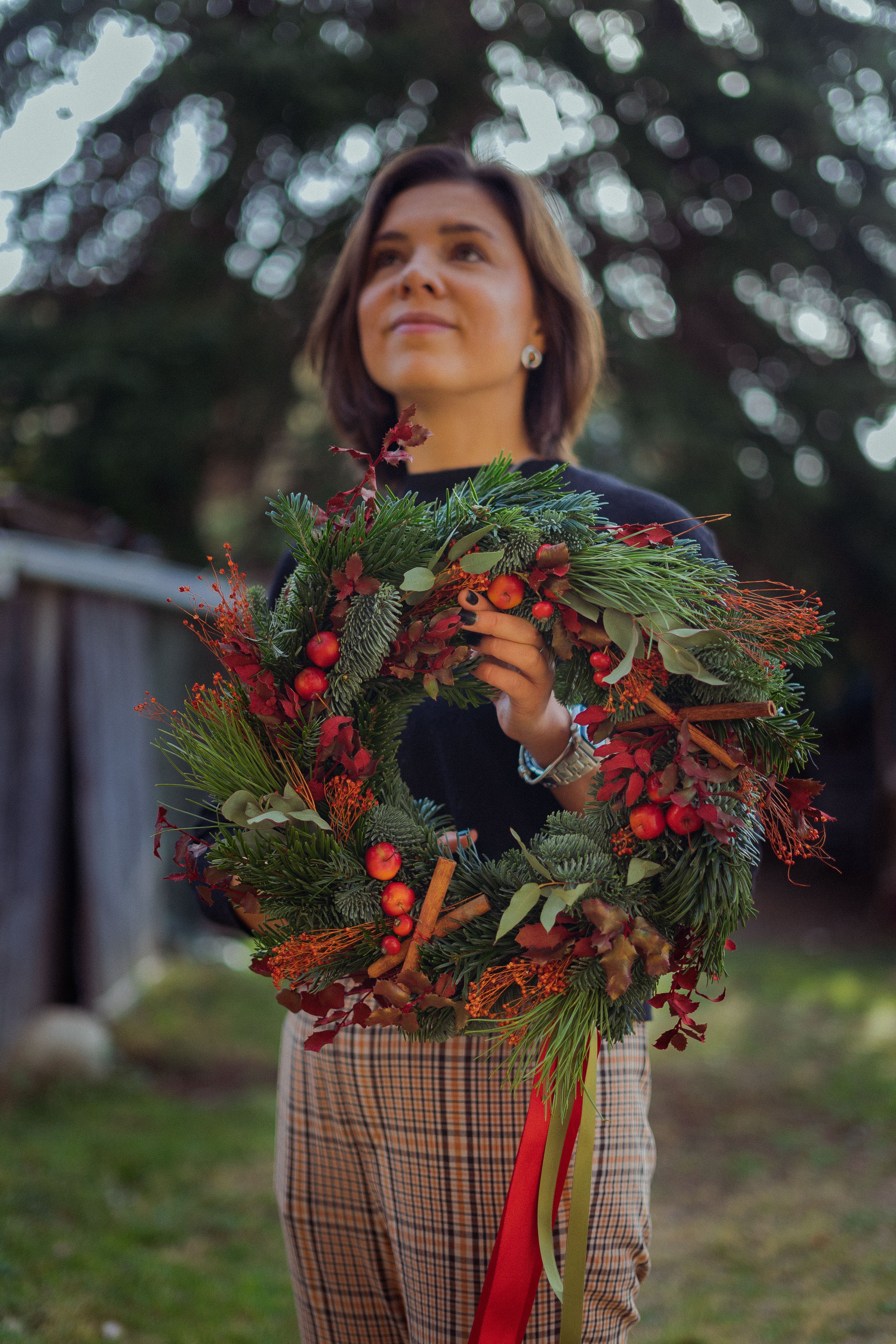 6 DE DICIEMBRE: CORONA DE NAVIDAD (viernes)